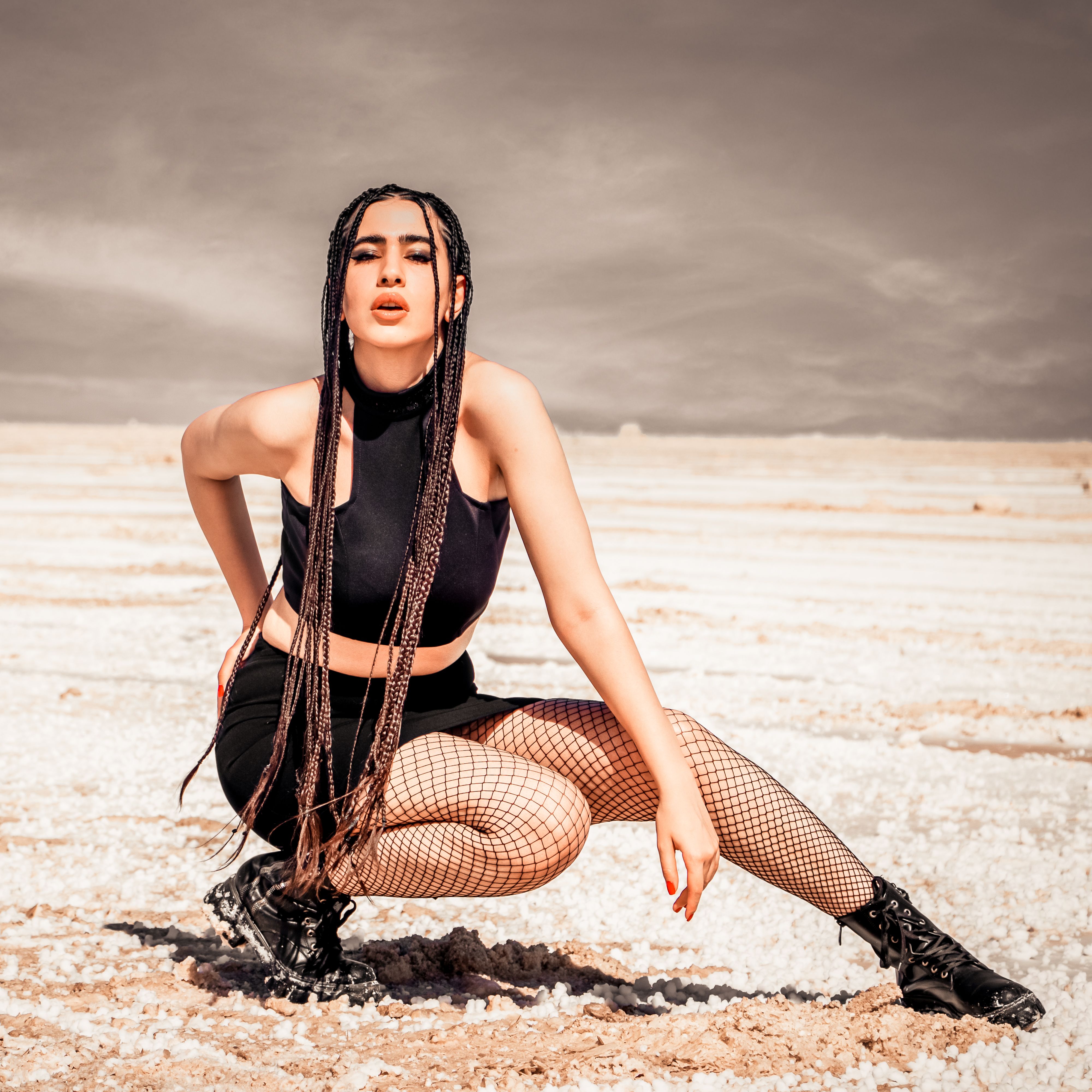 Modeling post image